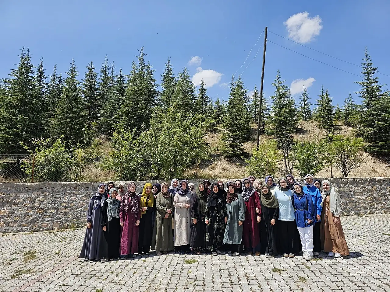 Konya'da kız öğrenciler Başarakavak'ta kardeşlik kampında buluştu
