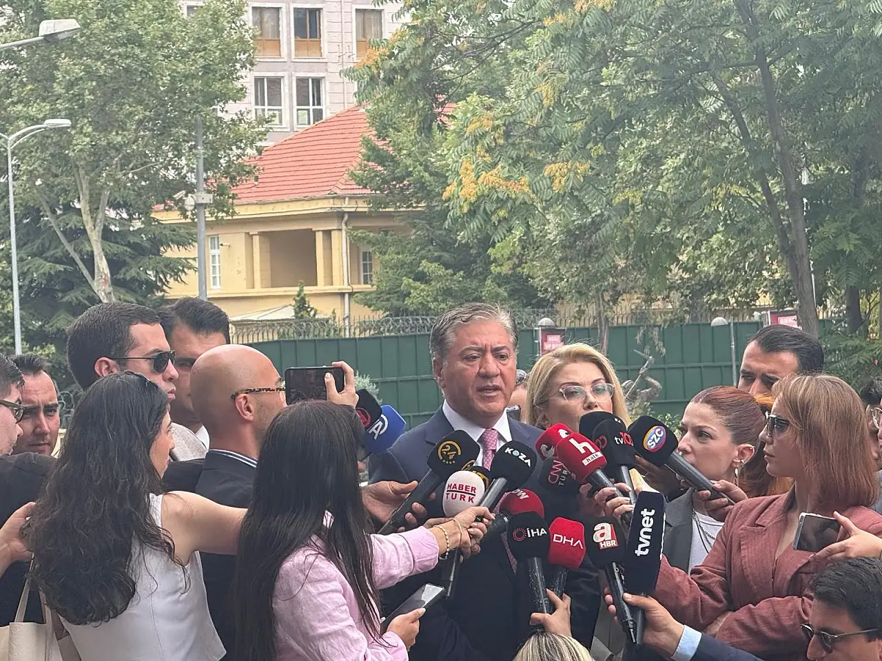 YENİ Parti kuruldu. Konya'dan YENİ Partiye geçen Milletvekili oldu mu? Barış Bektaş CHP'den ayrıldı mı?