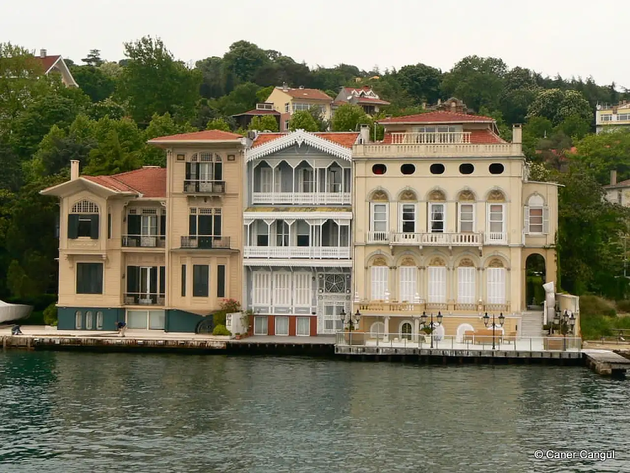 Kara Todori Yalısı kimin? Kara Todori Yalısı değeri ne kadar, içi nasıl? Servet Koçak yalısı nerede? İşte Kara Todori Yalısı'nın tarihi...