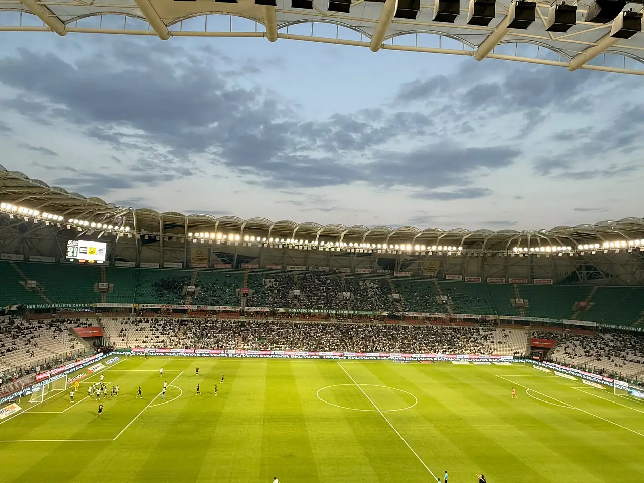 Konya'da ilk yarıda gol sesi gelmedi