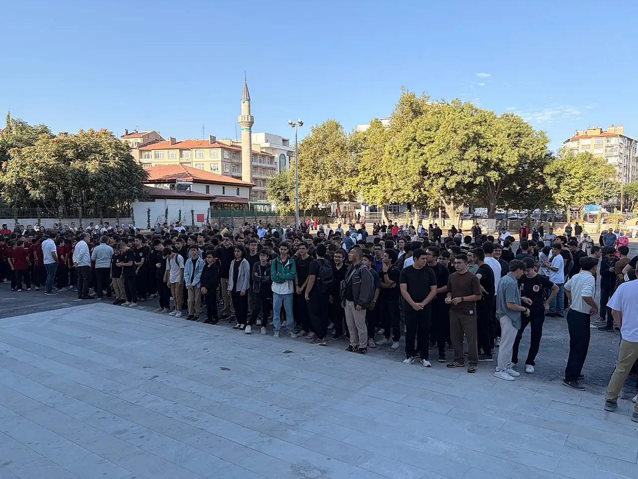 Konya'da 75 yıllık eğitim yuvası yeni binasına kavuştu