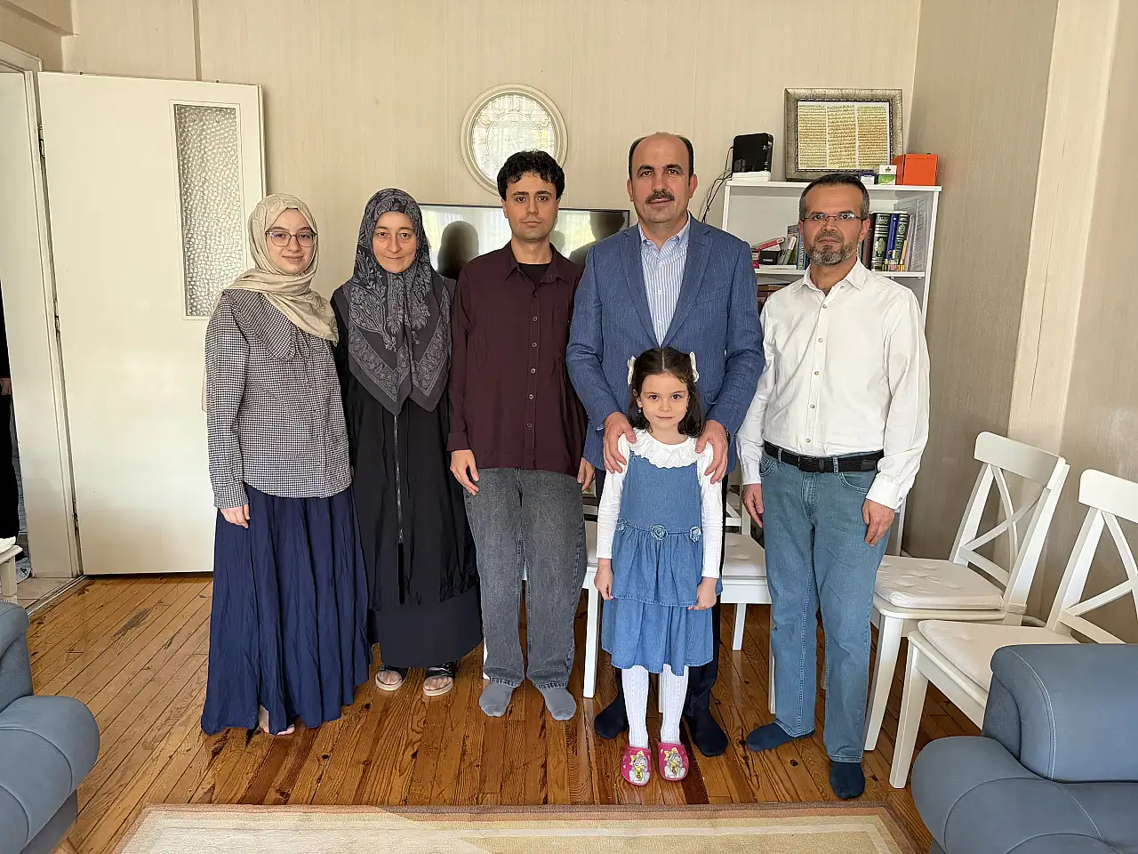 Konya'da anlamlı ziyaret: Siyer yarışmasında dereceye giren Hatice Kübra'ya sürpriz
