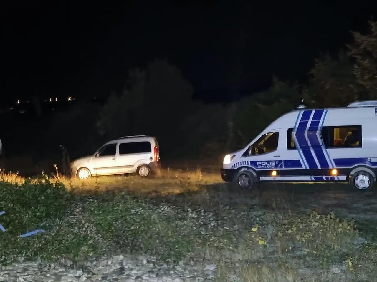 Tekne alabora oldu: 1 polis hayatını kaybetti, 1 polis aranıyor
