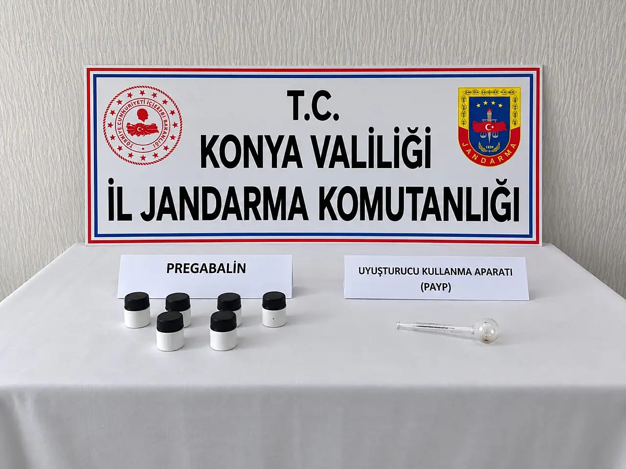 Konya'da 15 günde 26 operasyon! Binlerce hap ele geçirildi