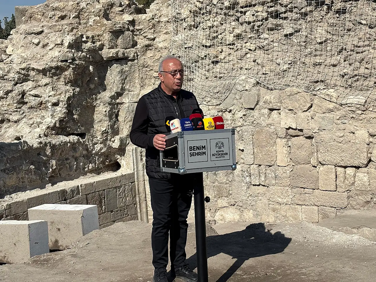 Konya tarihi baştan yazılıyor: Larende Kapısı ve surları açığa çıkarıldı