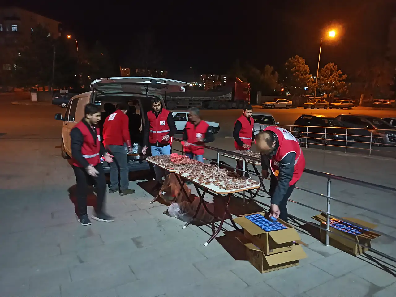 Konya'da şehitler anısına lokma dağıtıldı