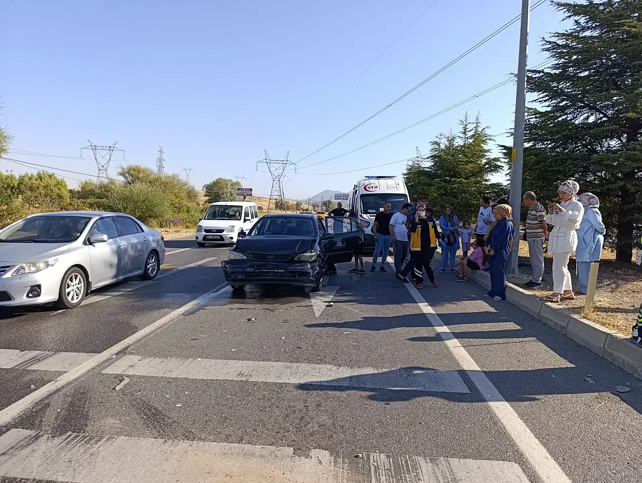 Konya'da 2 otomobil çarpıştı: 4 yaralı