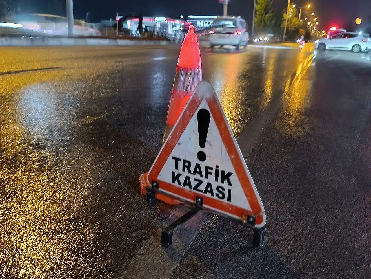 Konya'da aynı noktada yine kaza: 2 yaralı