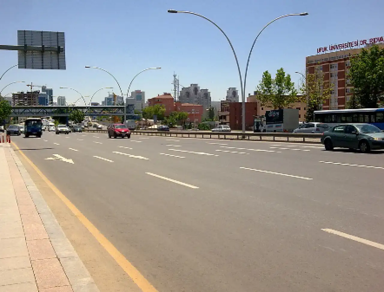 Konya'da sürücülere kritik uyarı: İşlek noktada yol çalışması var!