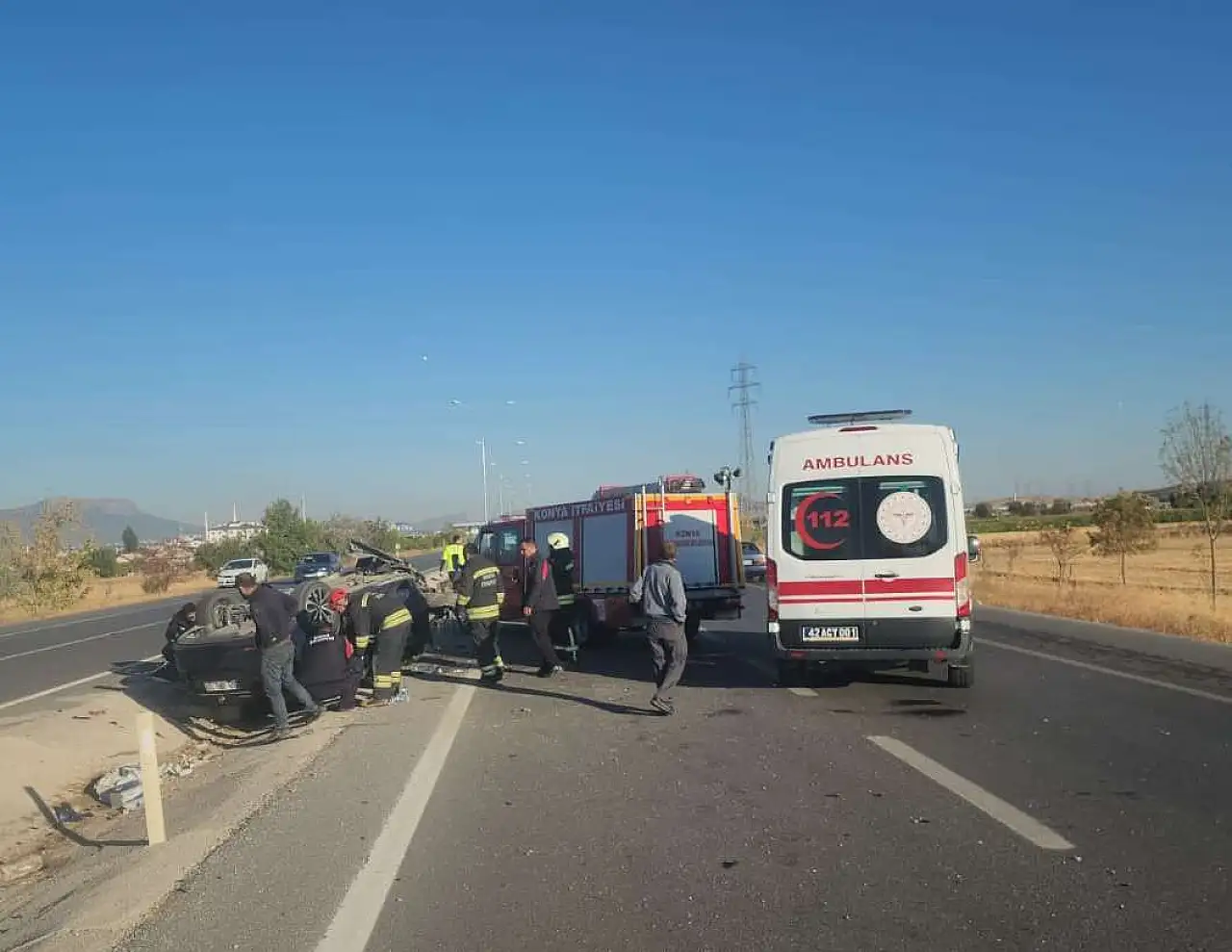Konya'da feci kaza: 1'i çocuk 3 kişi yaralandı!