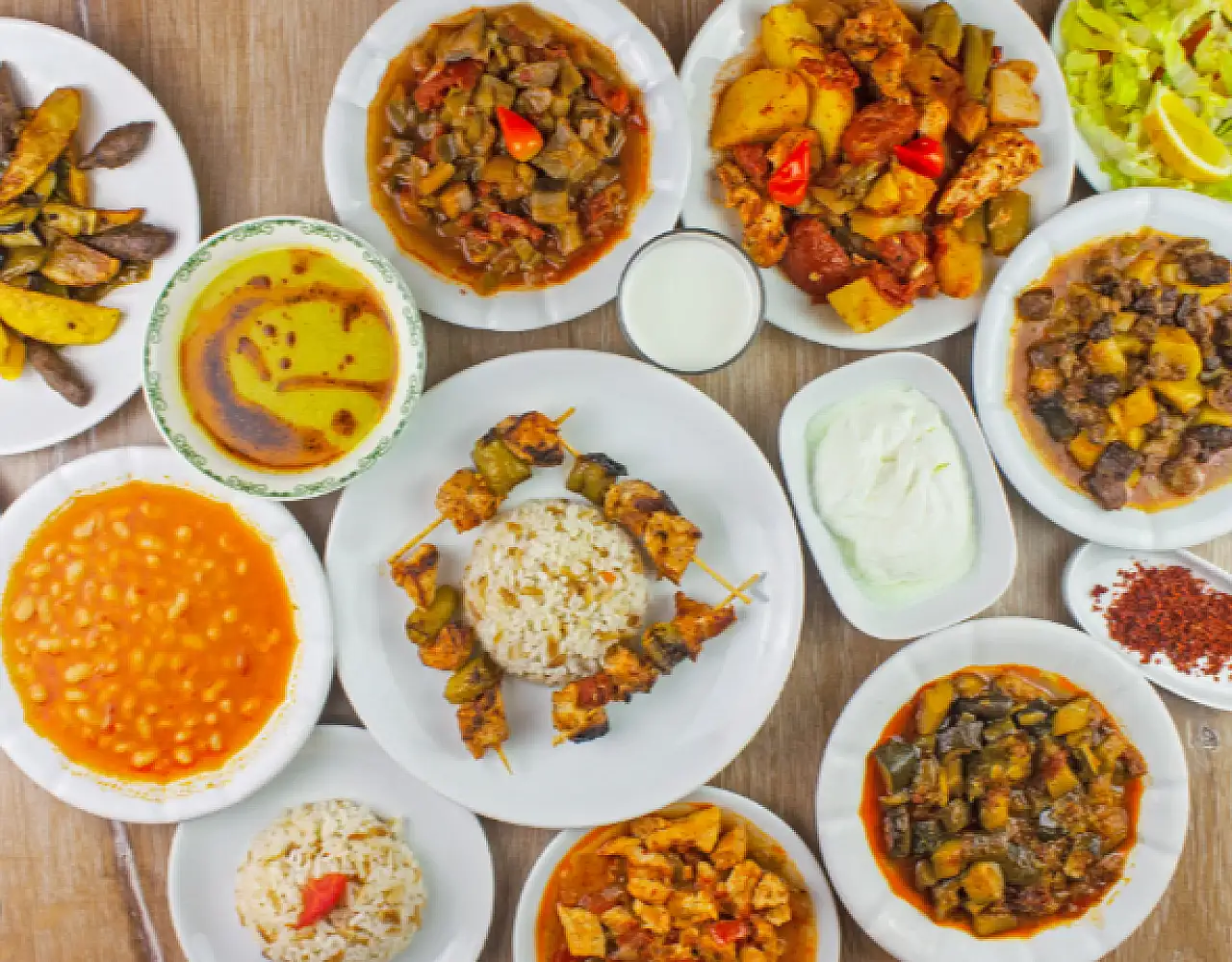 Konya'da bir lokantanın yemek fiyatları dikkat çekti: 4 çeşit 200 TL