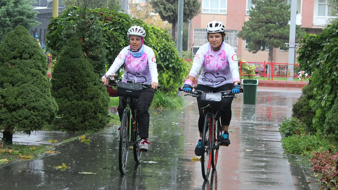 Konya'dan yola çıktılar, tüm Türkiye'ye moral dağıtıyorlar