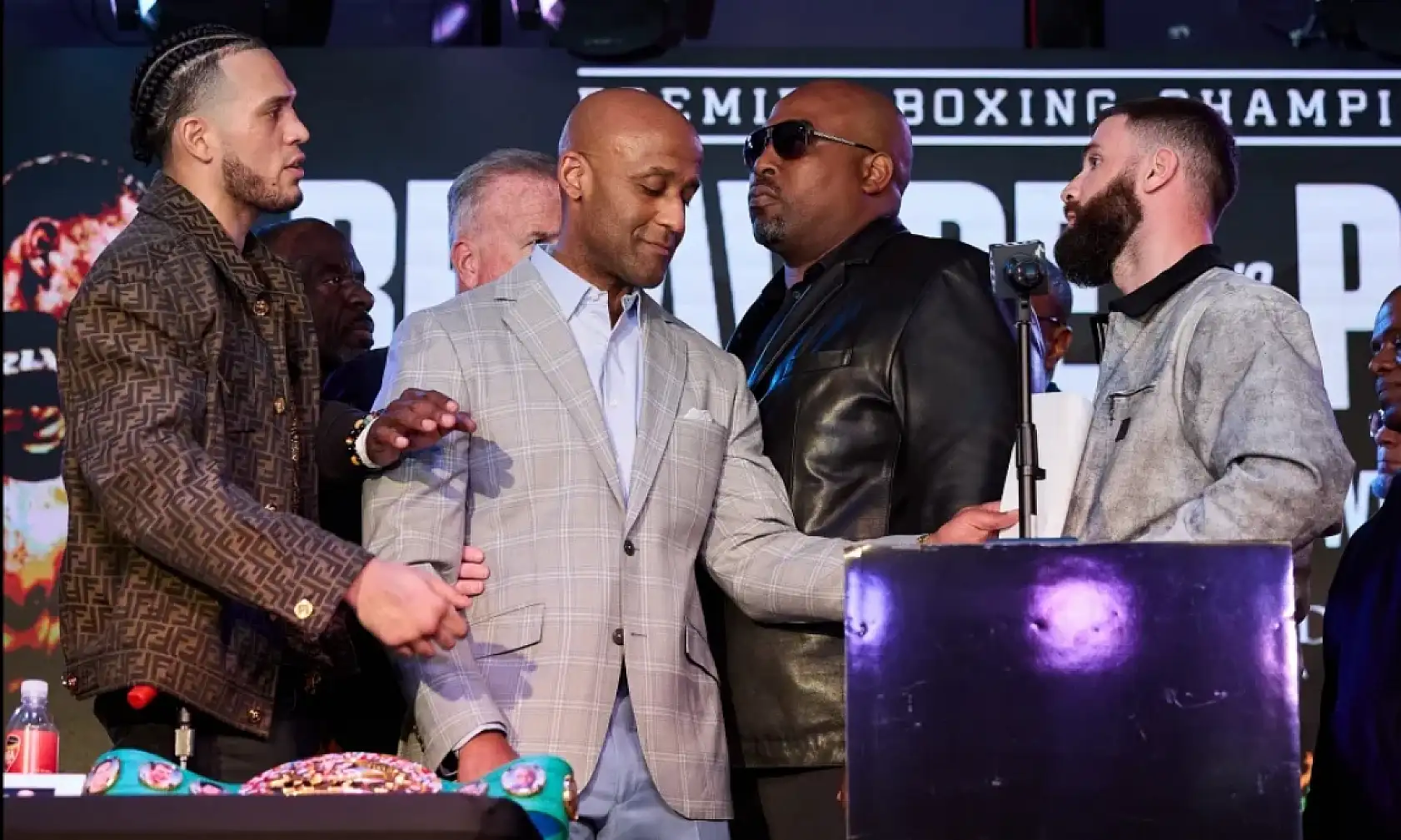 Merakla beklenen o karşılaşma pazar sabahı gerçekleşecek