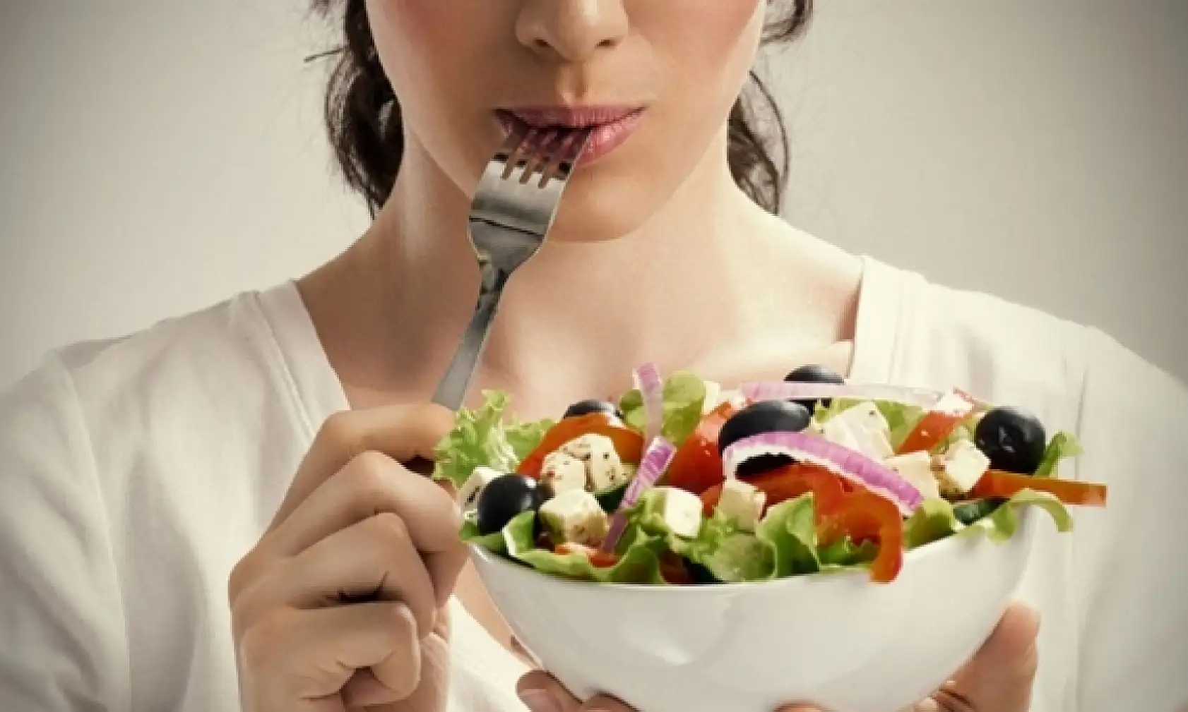 Kış gelince neden daha çok acıkıyoruz? Bilimsel nedeni açıklandı