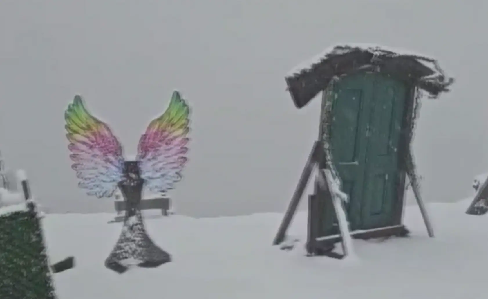 Eylül ayında lapa lapa kar yağdı!