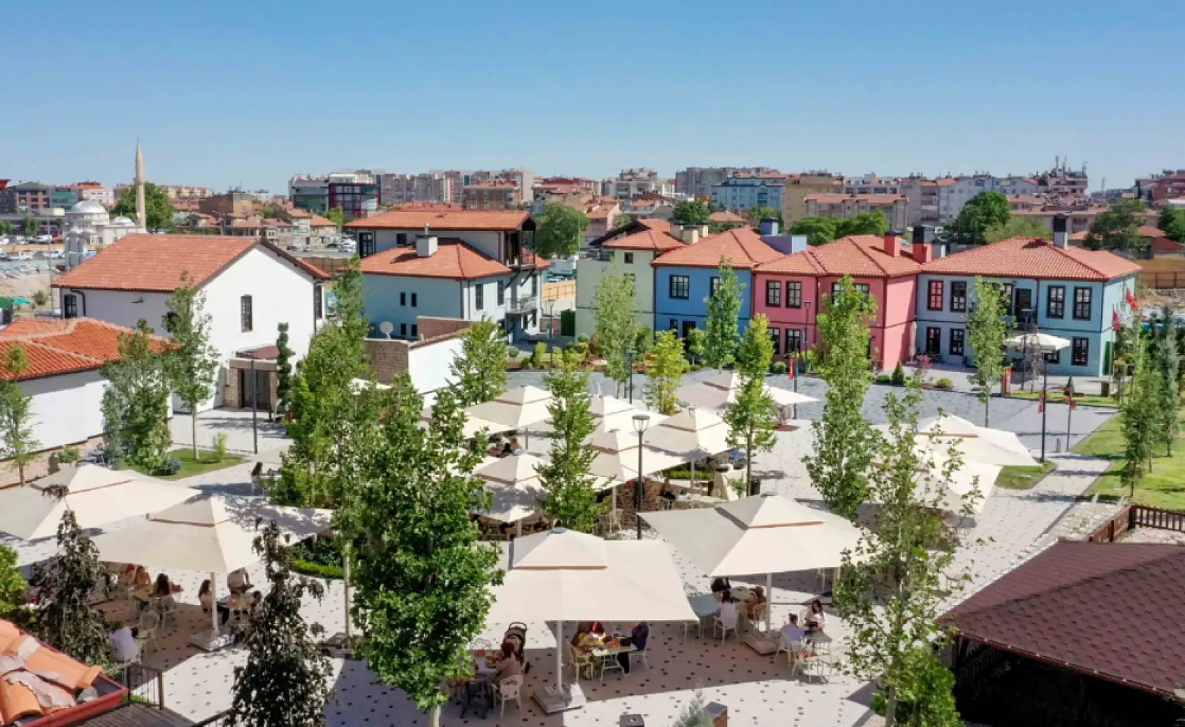 Konya'nın tarihi merkezindeki oteline yoğun ilgi