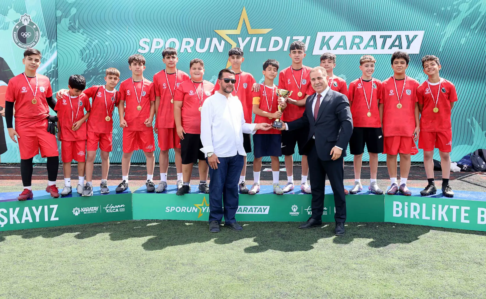 Karatay'da yaz tatili böyle geçiyor! Kur'an kursu öğrencileri kıyasıya yarıştı