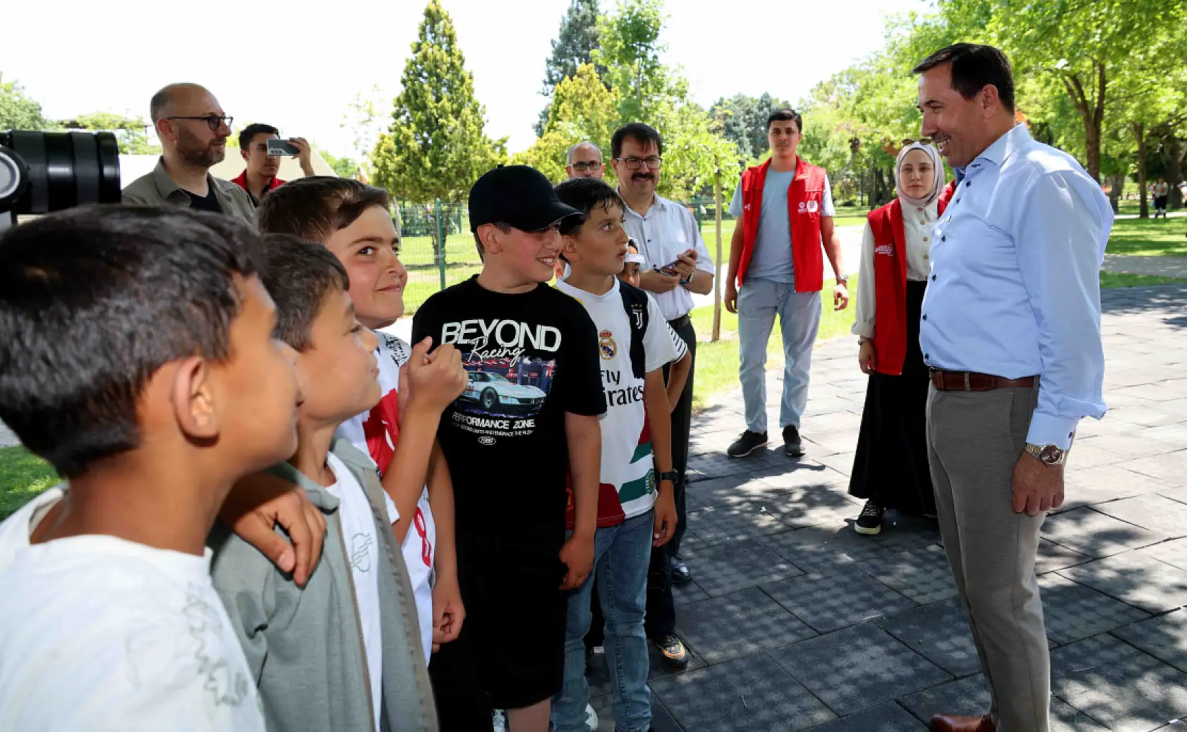 Konya'da tonlarca atık ödülle buluştu