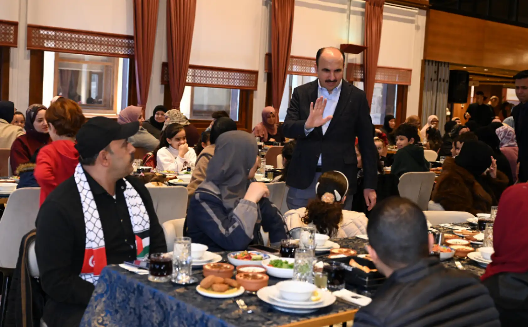 Akyokuş'ta dayanışma sofrası: Gazzeli aileler ve Konya bir arada