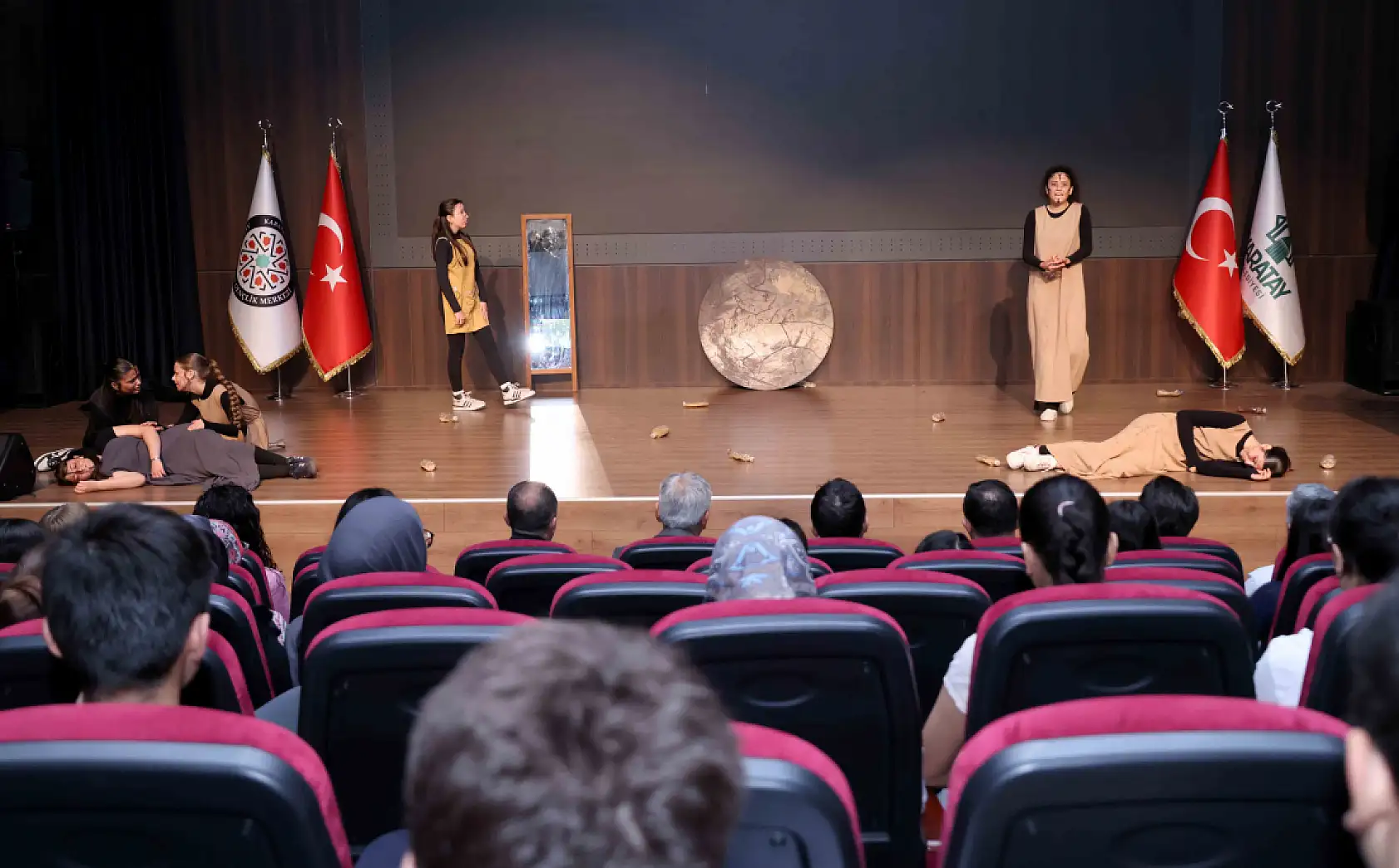 Daha yaşanabilir bir dünya için Karatay'da iklim zirvesi