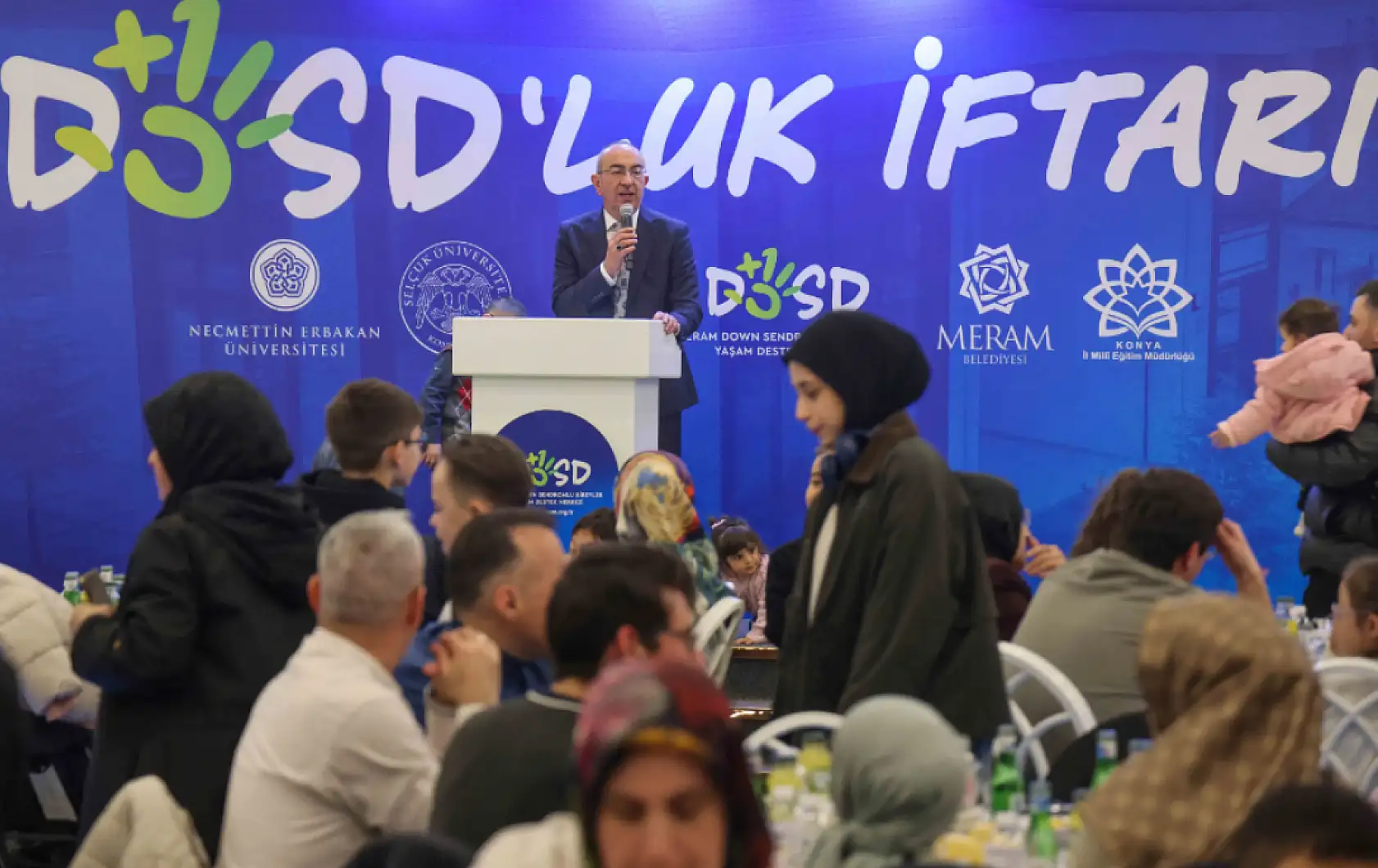 Konya'da anlamlı iftar: Özel bireyler için birlik sofrası kuruldu