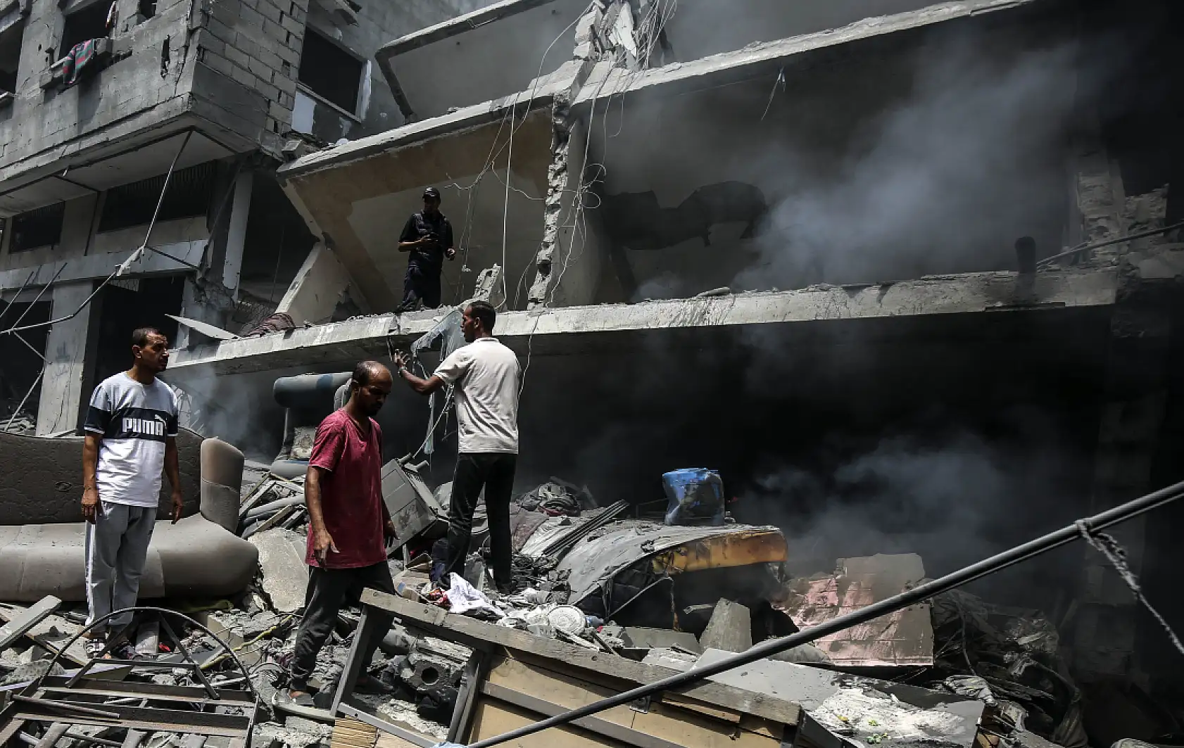 Gazze'ye yönelik saldırılar devam ediyor!