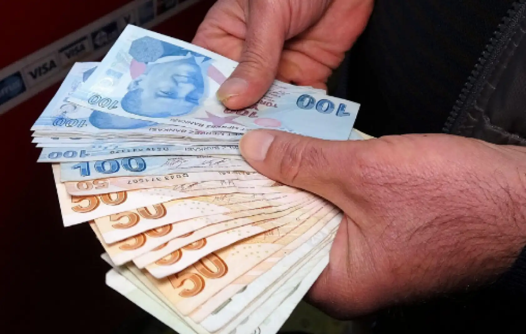 Bakanlık ihtiyaç sahibi ailelere destekte bulunuyor:  Gözler 15 Nisan'da