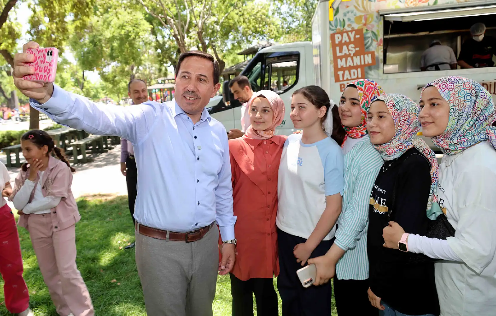 Konya'da tonlarca atık ödülle buluştu
