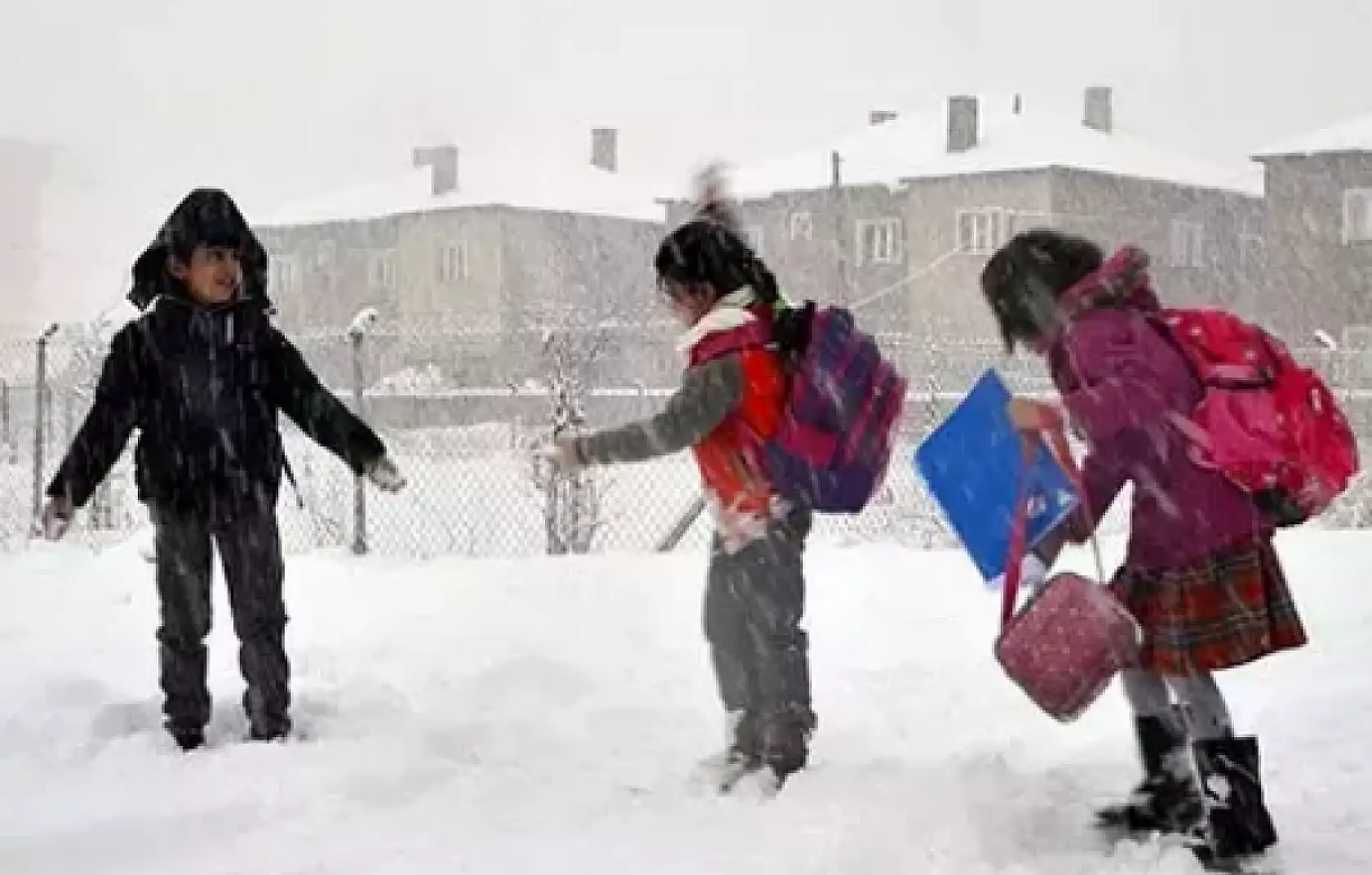 Bakanlık duyurdu: O tarihte ülke geneli okullar tatil edilecek!