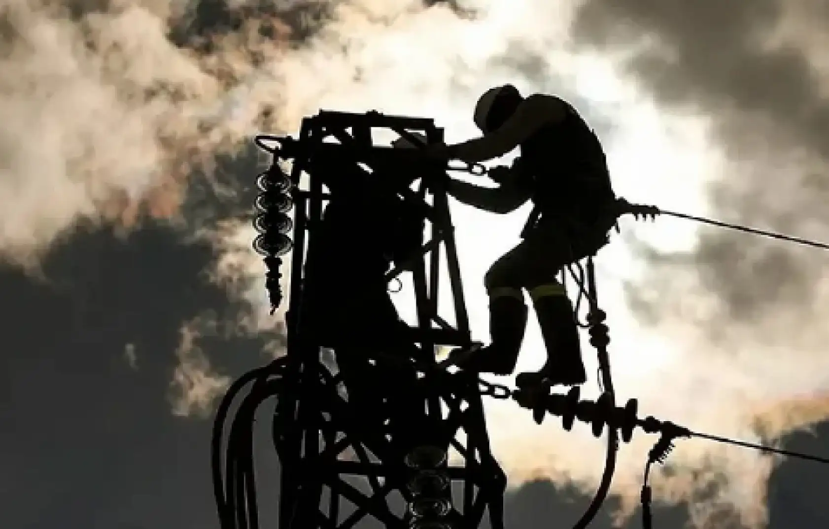 Selçuklu için elektrik kesintisi uyarısı verildi: O adreslere dikkat!