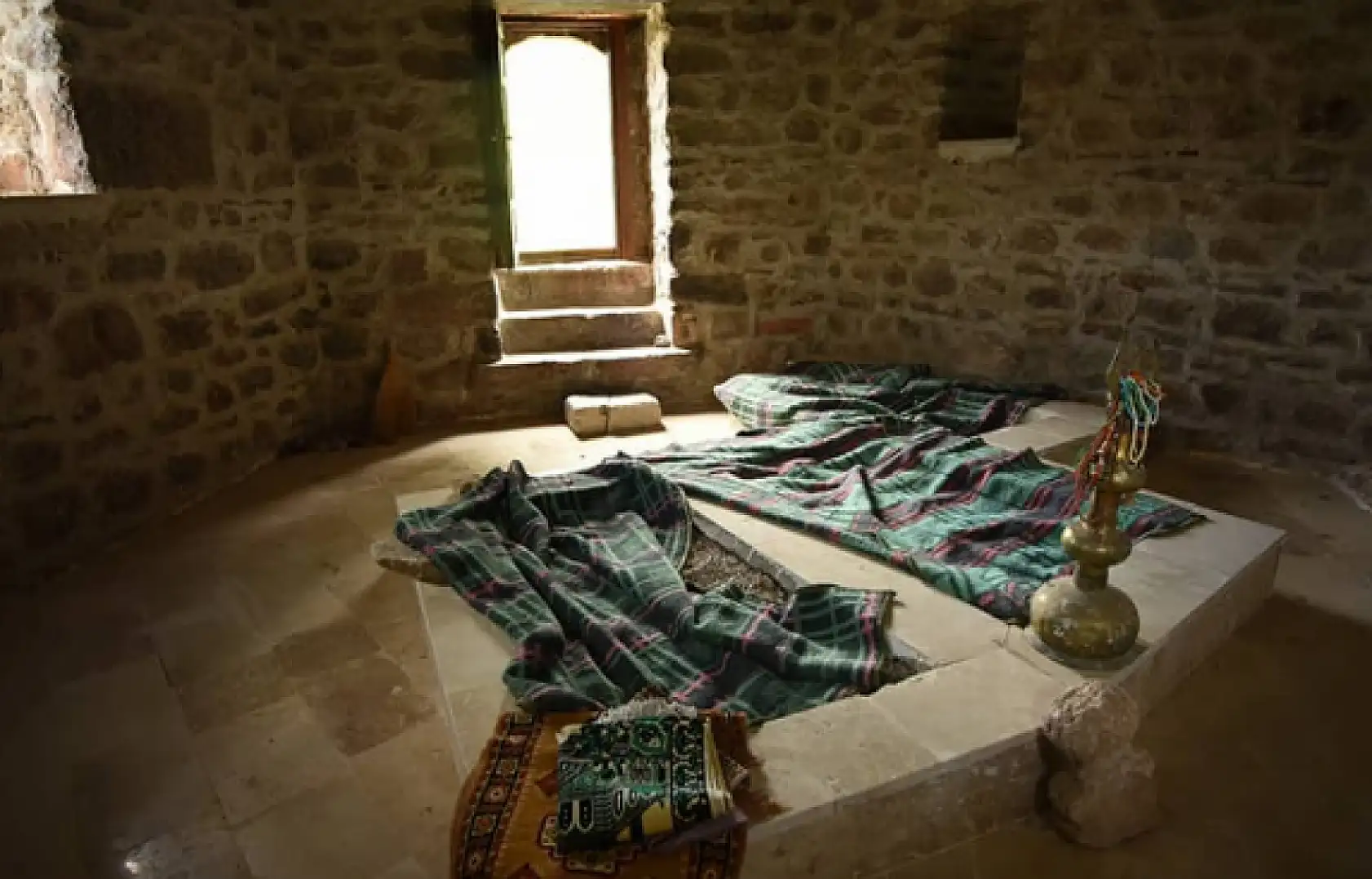 Konya sınırlarında gizemli bir türbe: İçerde kimin yattığı belli değil!