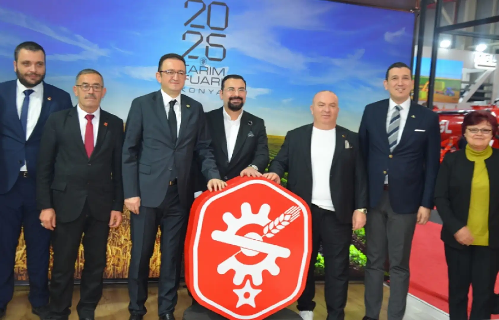 Vekil Bektaş Konya'daki tarım fuarında üreticinin sorunlarını dinledi