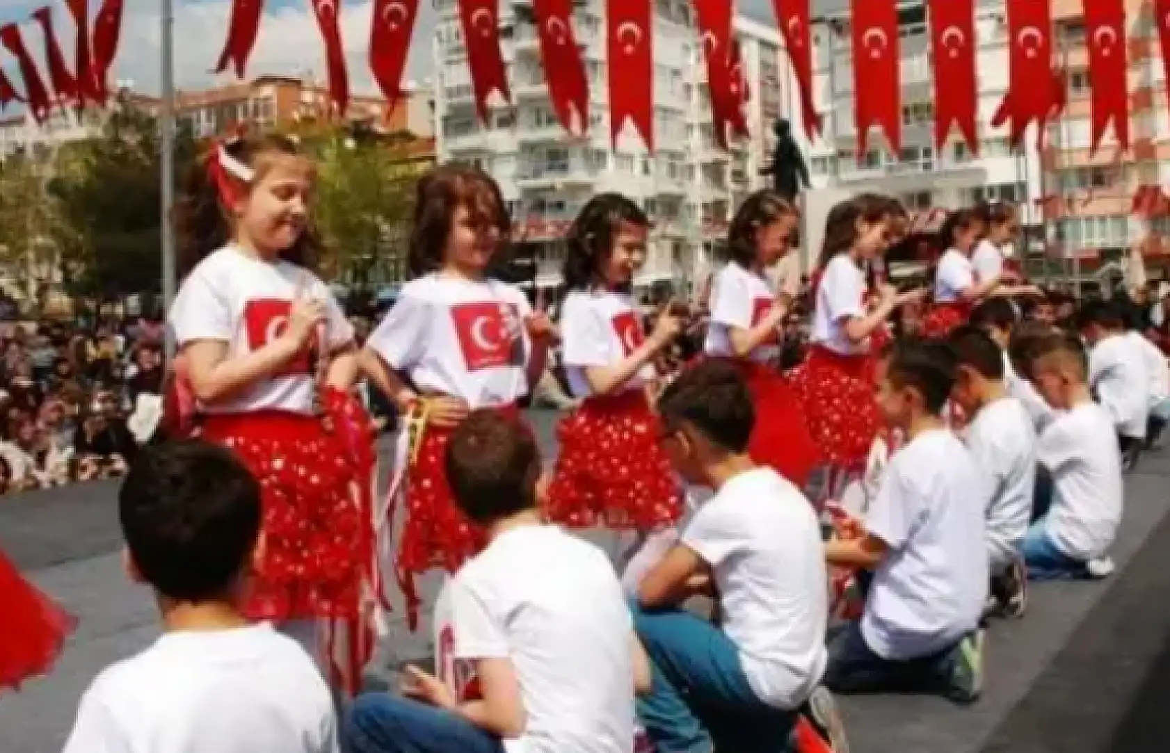 19 Mayıs bayramında okullar tatil mi? İşte merak edilen soruların cevabı!