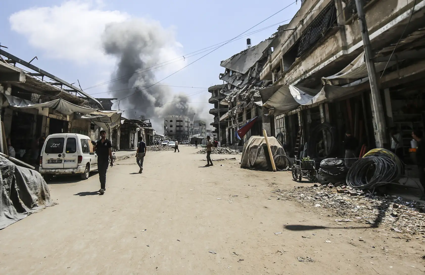 Gazze'ye yönelik saldırılar devam ediyor!