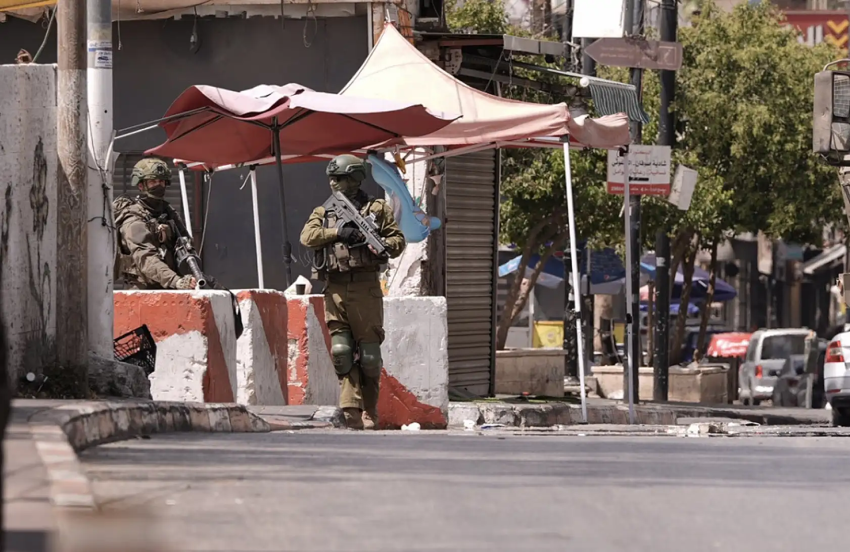 İsrail askerleri, Ramallah kentine baskın düzenledi