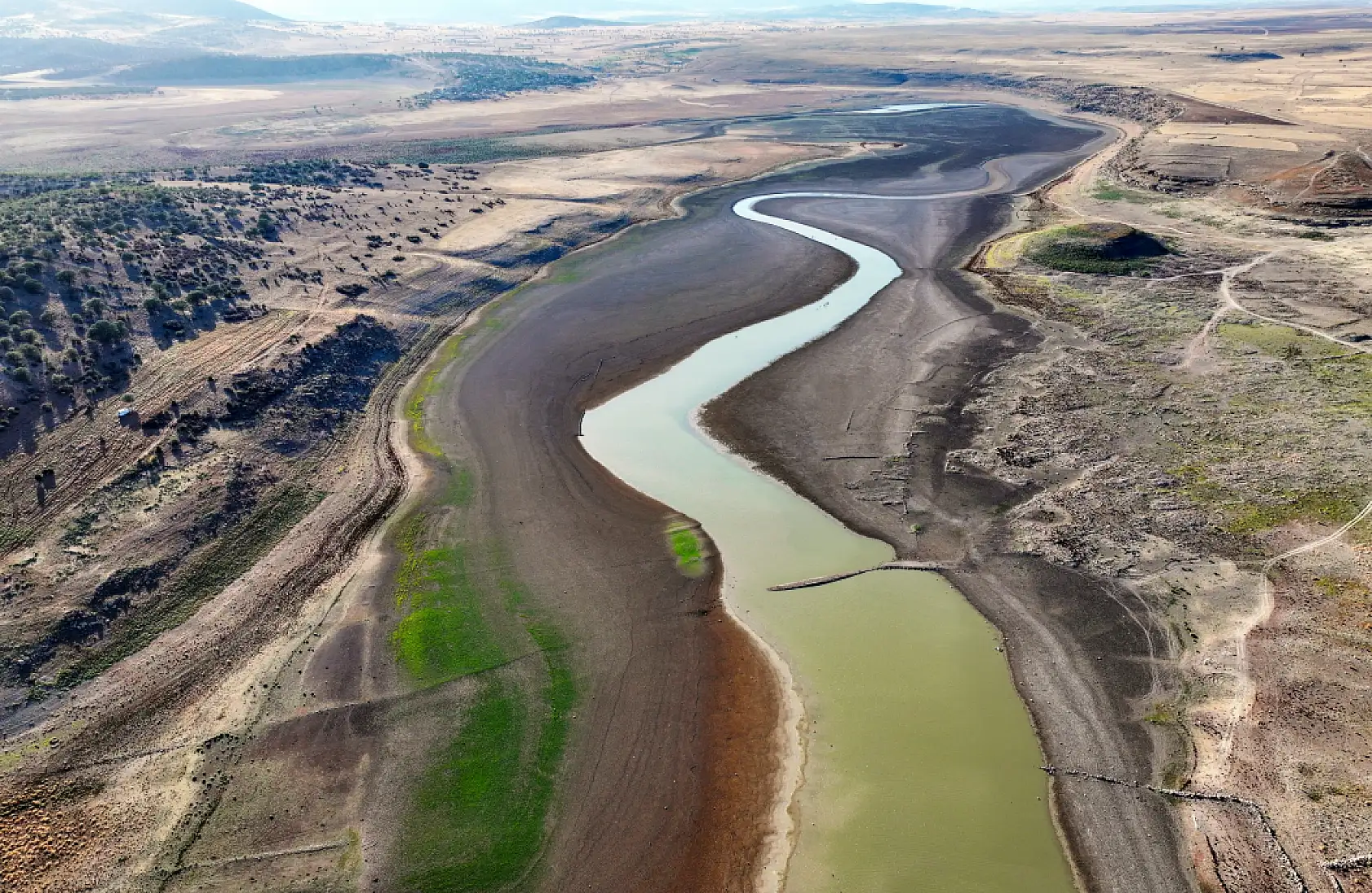 Konya'da su krizi derinleşiyor: Kuraklık baraj ve gölleri vurdu