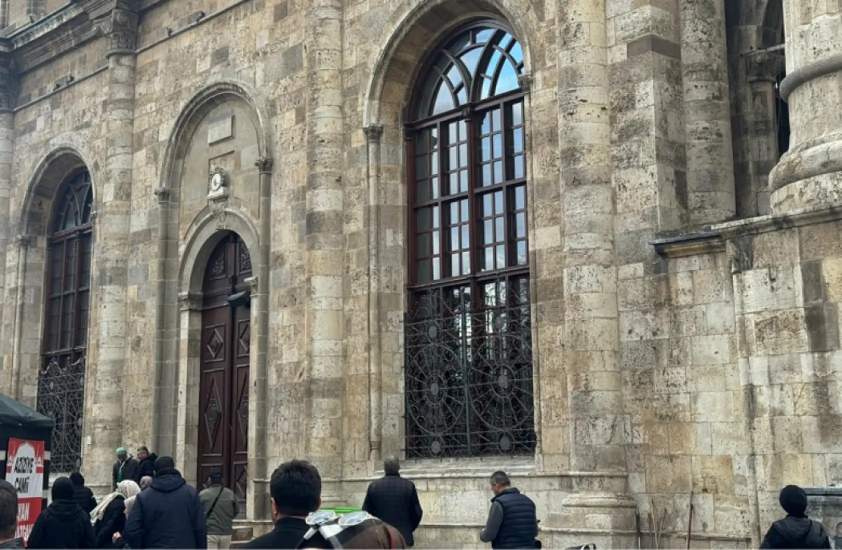 Konya'da çıkan yangın tarihi bir caminin doğuşuna vesile oldu!