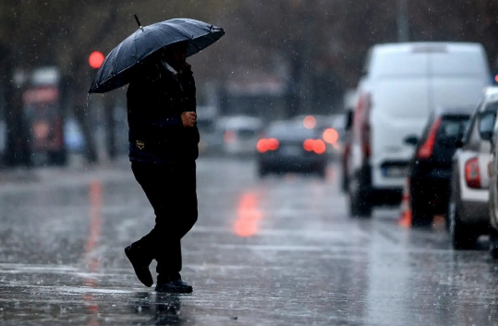Konya'ya sağanak yağış uyarısı verildi! O güne dikkat!