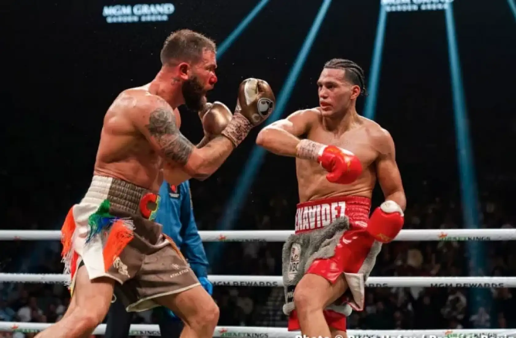 David Benavidez, Canelo Alvarez'le karşılaşmakta ısrarcı