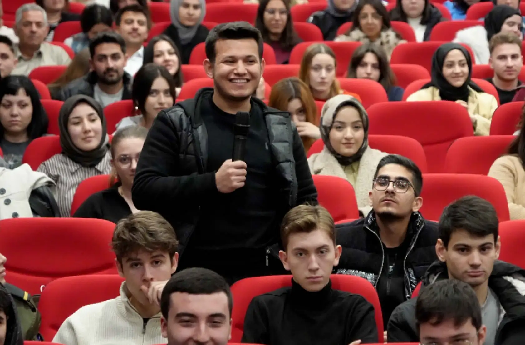 Karatay'da deneyim paylaşımı: Kaymakam Ayhan ve Başkan Kılca öğrencilerle buluştu