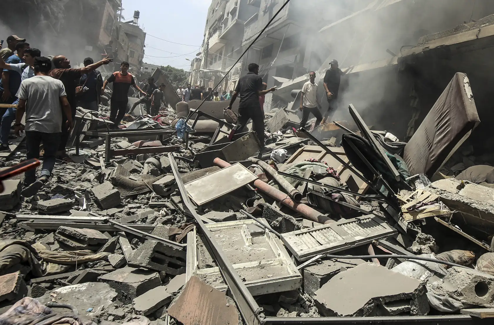 Gazze'ye yönelik saldırılar devam ediyor!