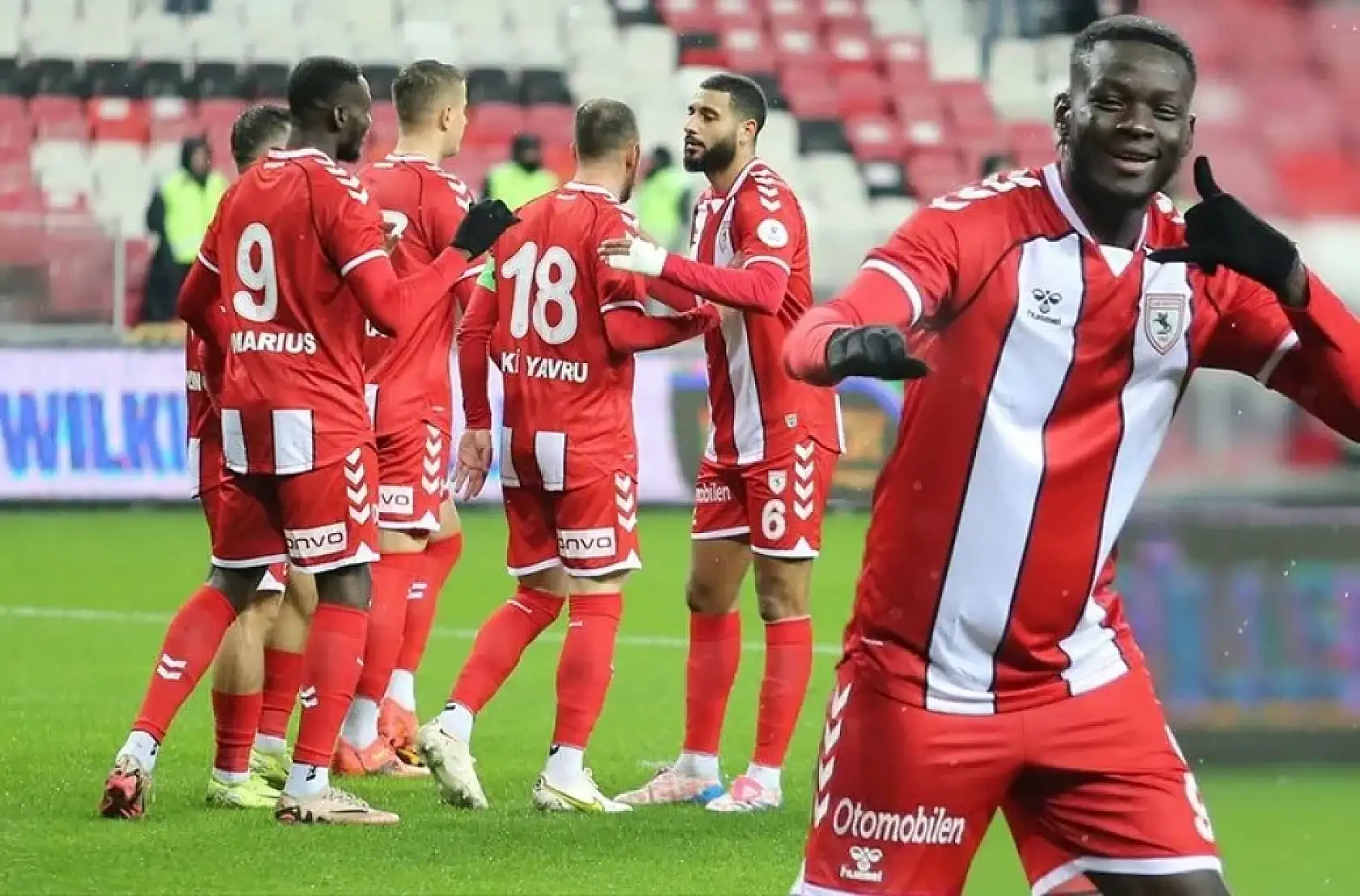 Samsunspor'un şut bombardımanı! Konyaspor savunması alarmda...