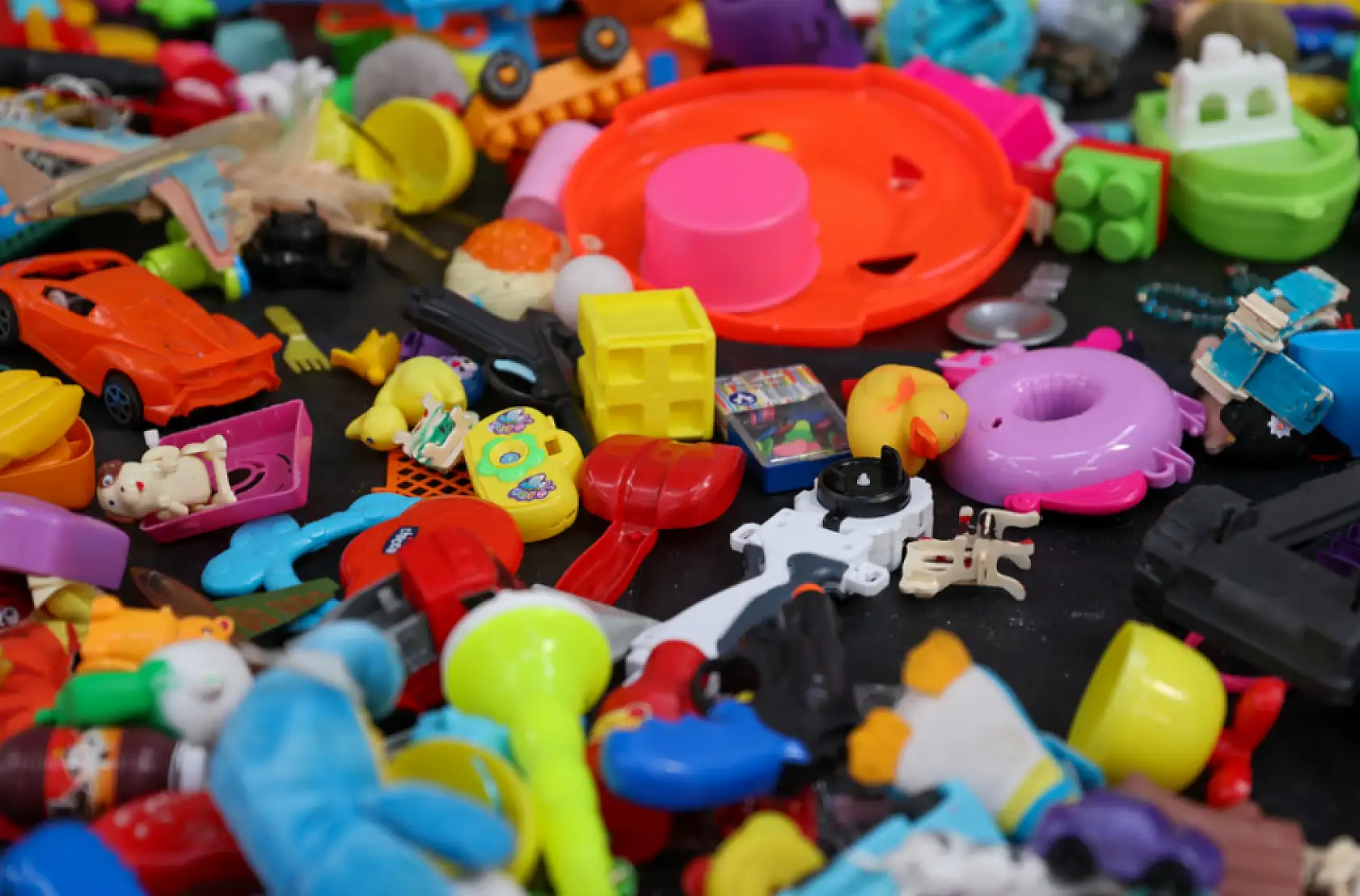 Konya'daki o pazarda her şey yarı fiyatına!