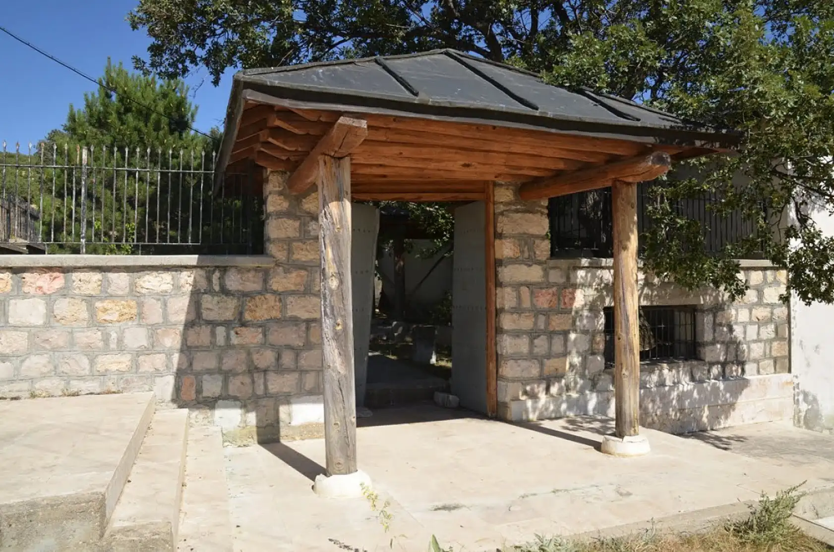 Konya'nın gizemli ritüeli: Özellikle kadınlar deniyor