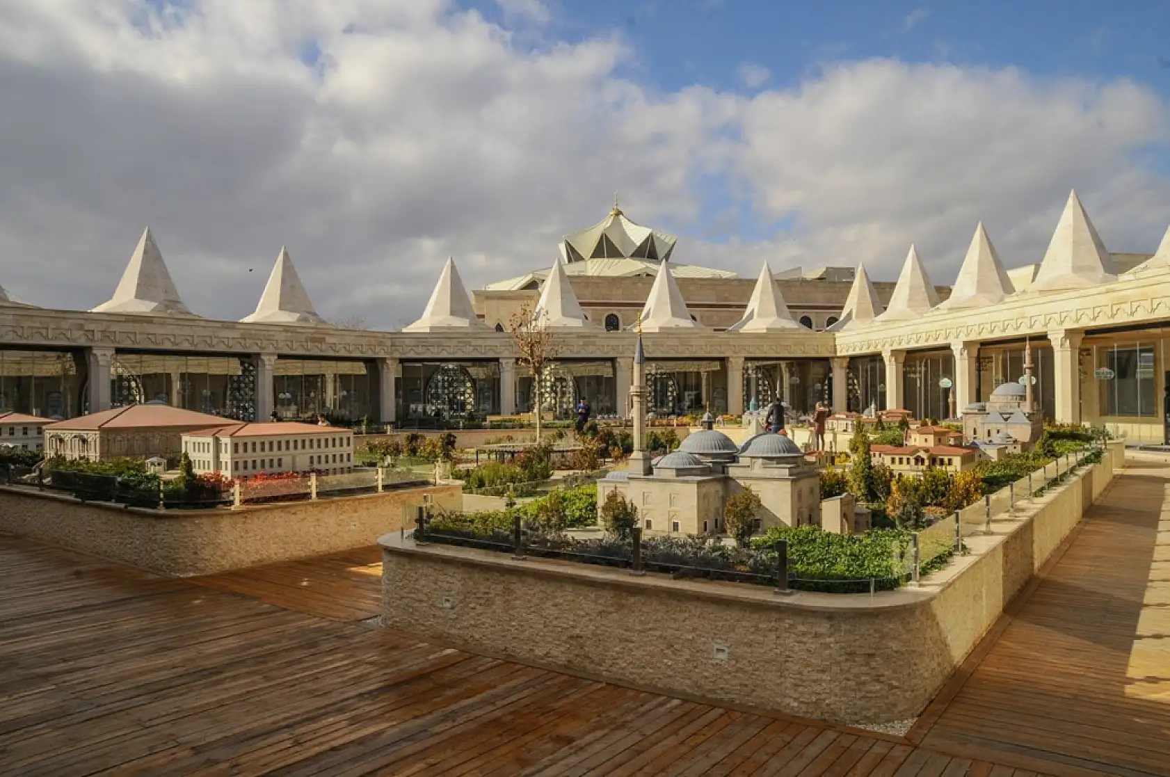 Bu mekanlar Konya'da rekor kırdı! Ziyaretçiler en çok buraları oyladı