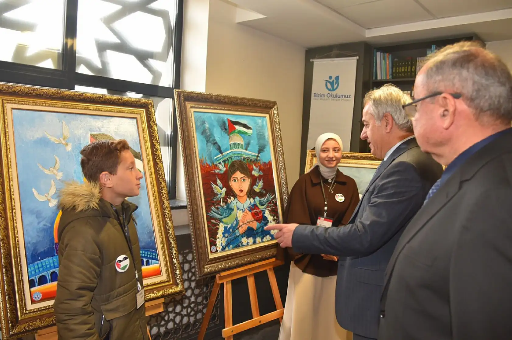 Gazzeli çocukların 'Sessiz Fırçalar'ı konuştu