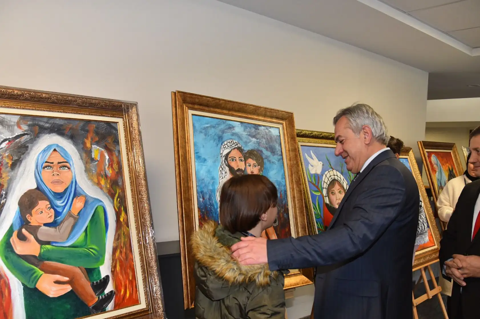 Gazzeli çocukların 'Sessiz Fırçalar'ı konuştu