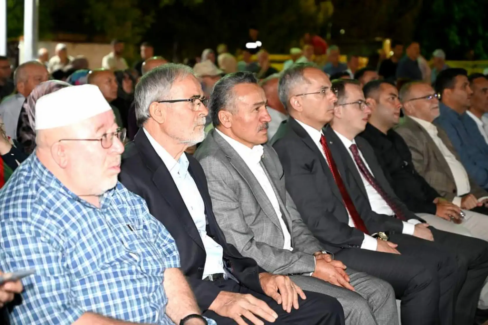 Seydişehir'de demokrasi nöbeti devam ediyor