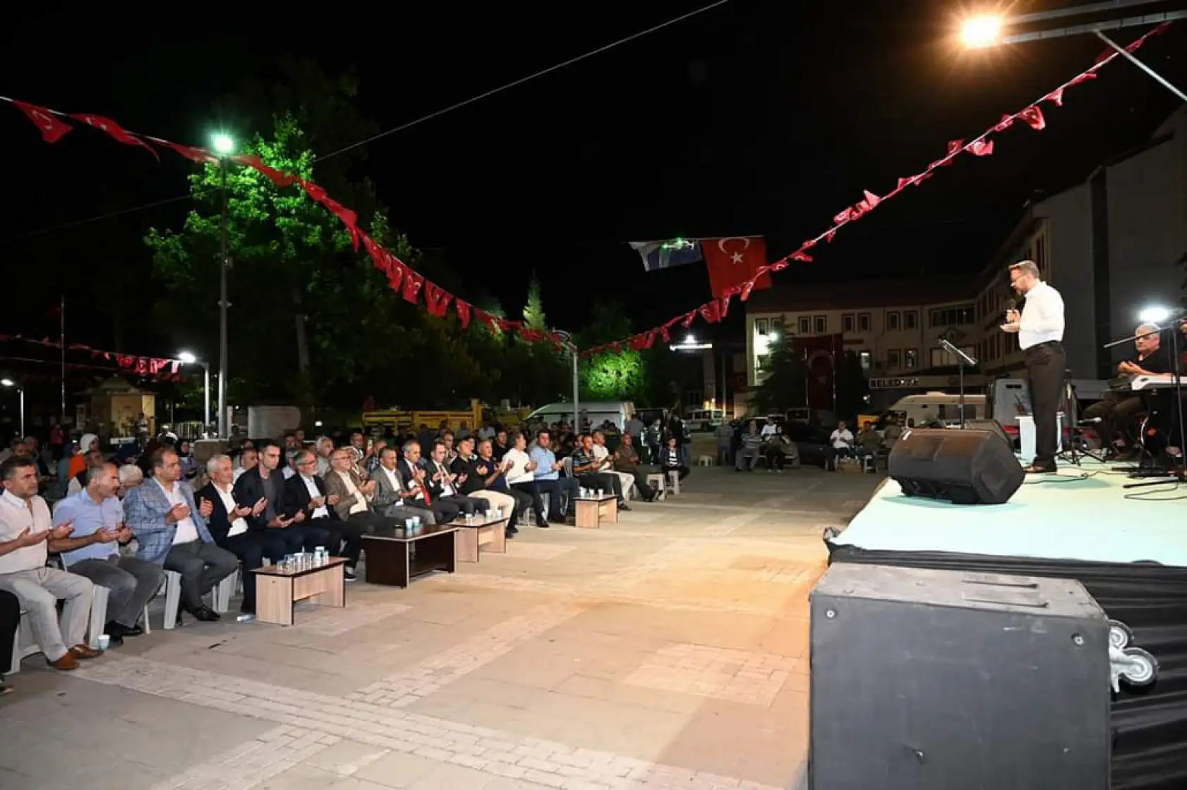 Seydişehir'de demokrasi nöbeti devam ediyor