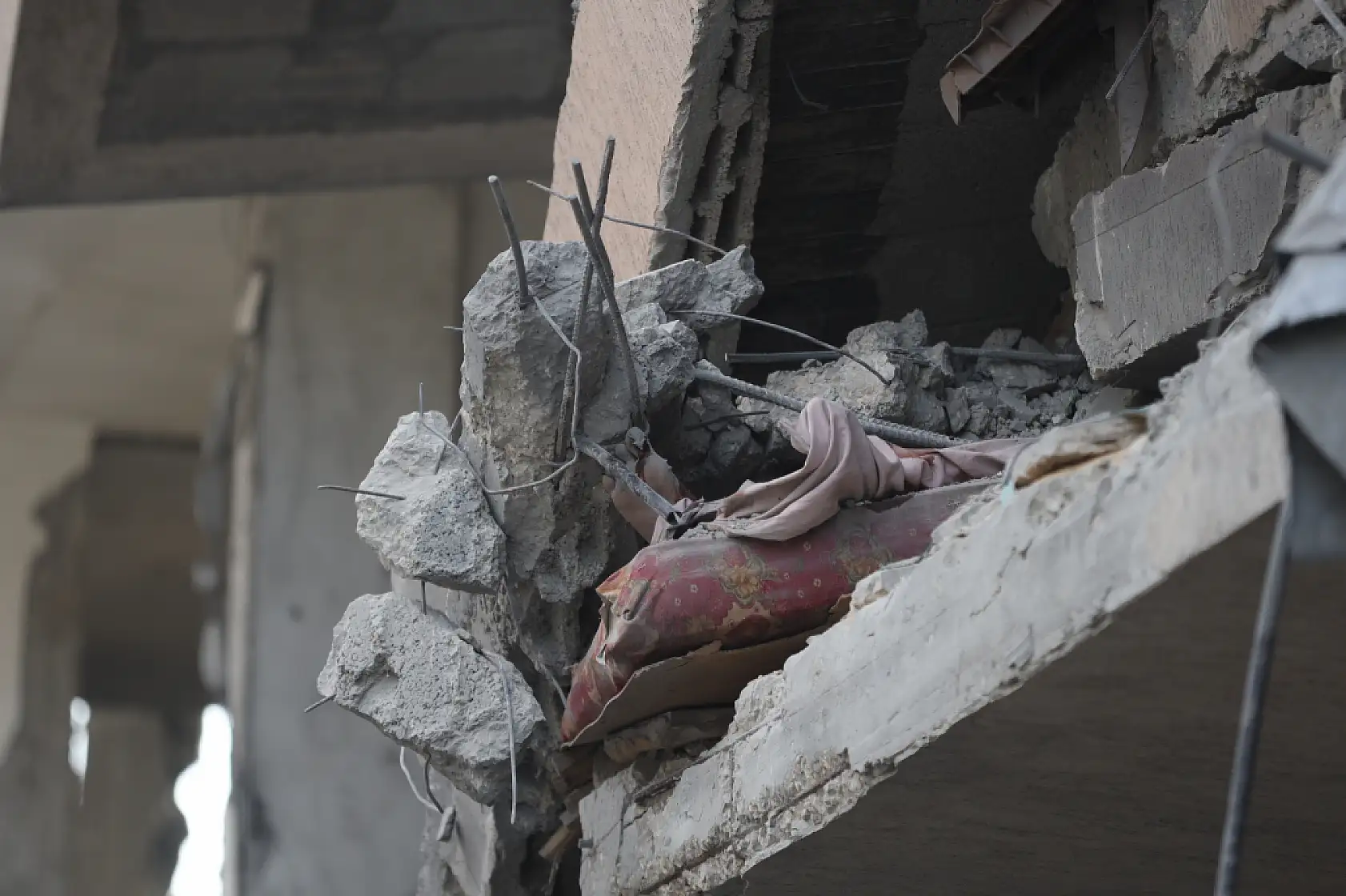 Gazze'de saldırılar sürüyor